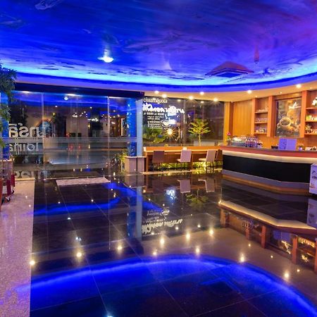 Marlin Hotel Surat Thani Exterior foto