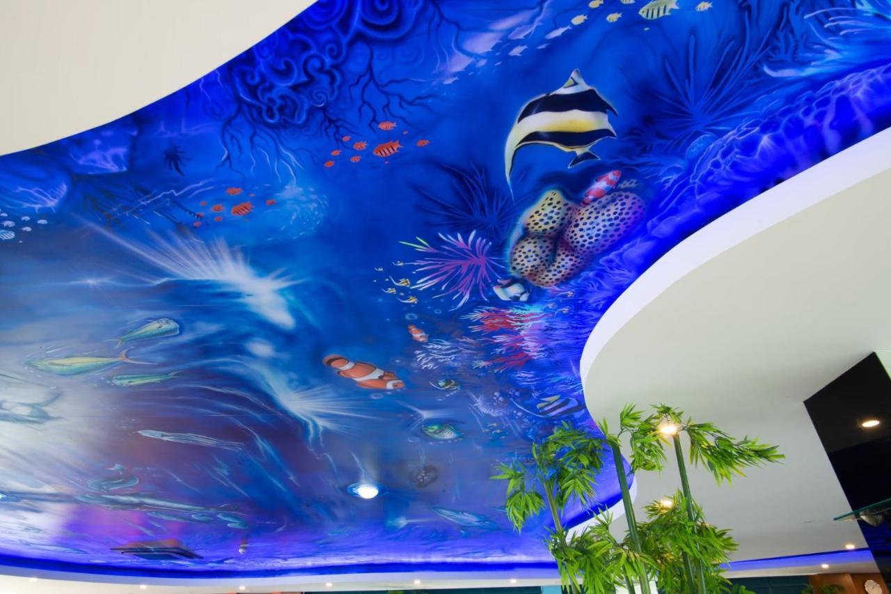 Marlin Hotel Surat Thani Exterior foto