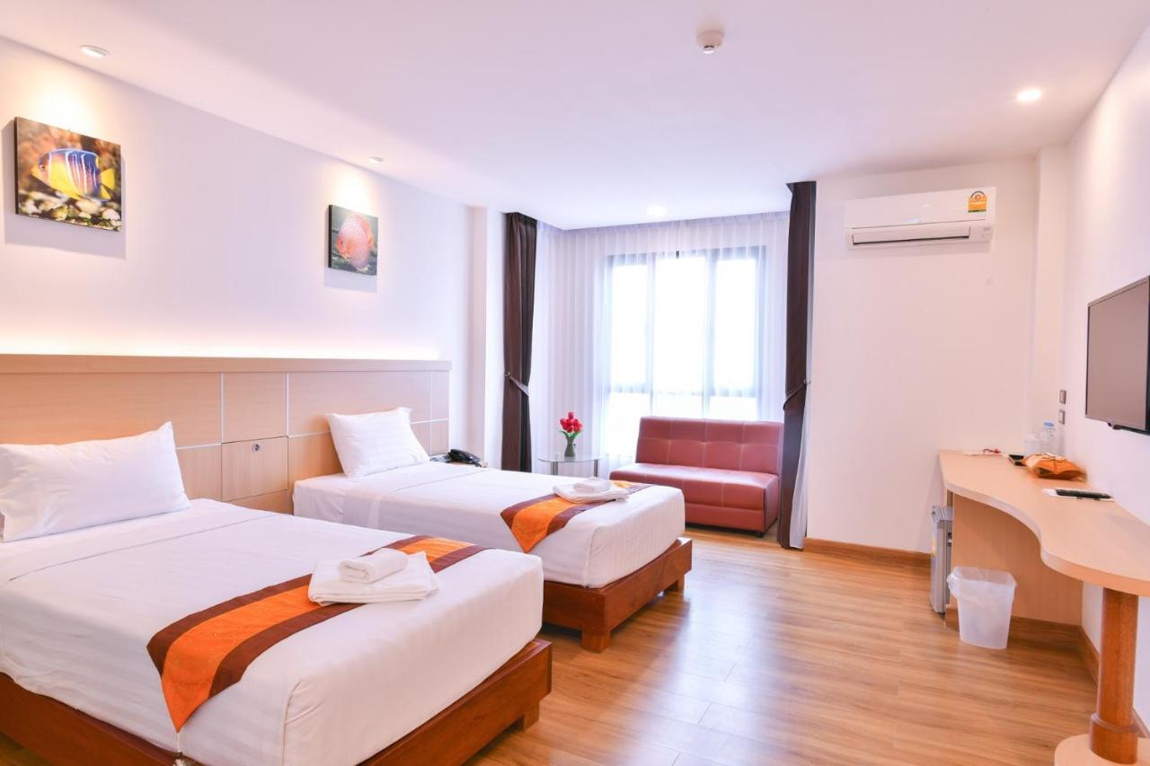 Marlin Hotel Surat Thani Exterior foto